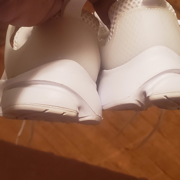 Nike Prestos - Picture 11 of 14